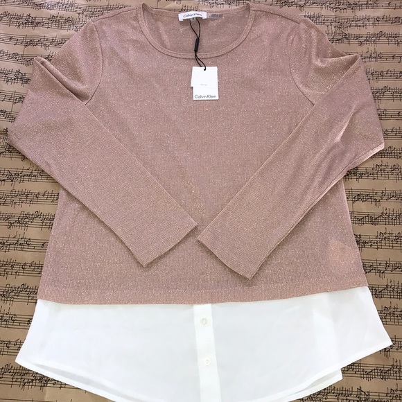 Calvin Klein Tops - Calvin Klein light weight top size M